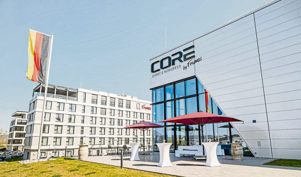 Die CORE Event- und Kongresshalle by Frames 