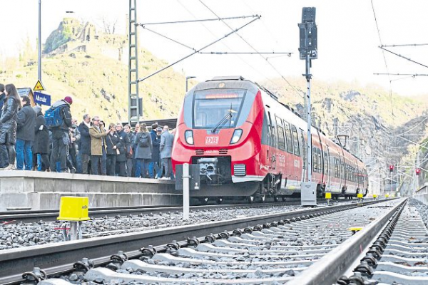 Wenn eine ganze Region auf den Zug wartet