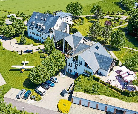 Kastellaun: 4-Sterne-Hotel bietet eigene Flugsimulatoren