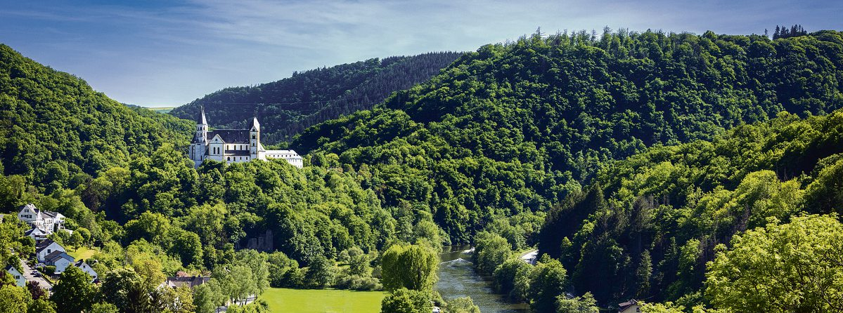 GANZ SCHÖN STEIL