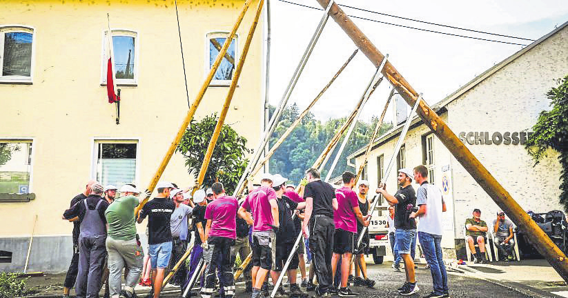 Kirmes in Waldbreitbach: Malerische Symphonie aus Feuerwerk, Lasern und Musik