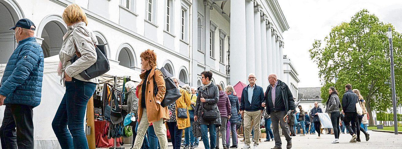 Kunsthandwerkermarkt in Koblenz: Am Schloss und in der Schlossstraße