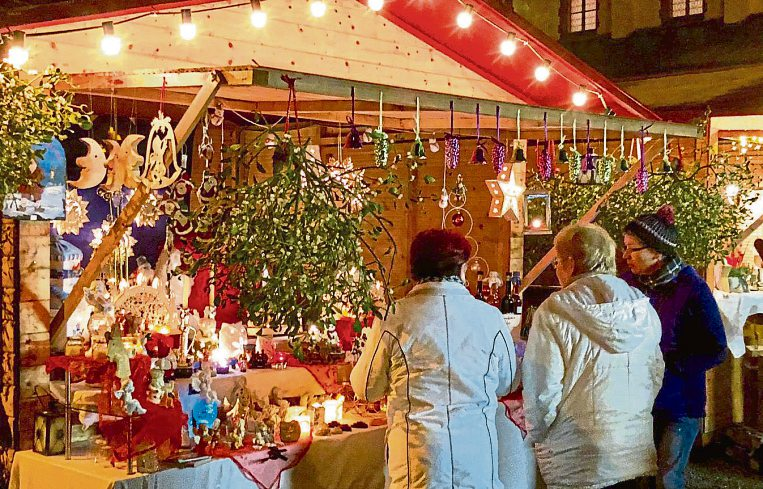 Weihnachtsmarkt in Kastellaun: Weihnachtszeit in der Burgstadt