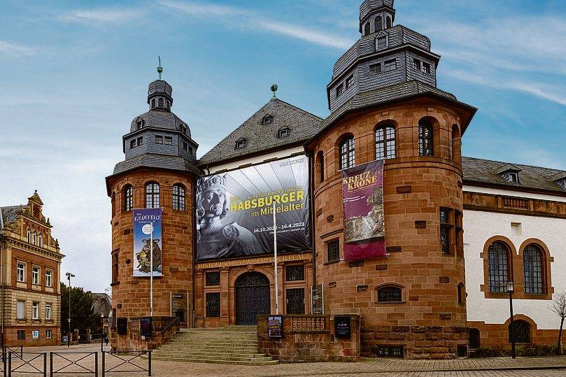 Die Ausstellung im Museum in Speyer: Zwischen Kaiserkrone und Kokosnuss