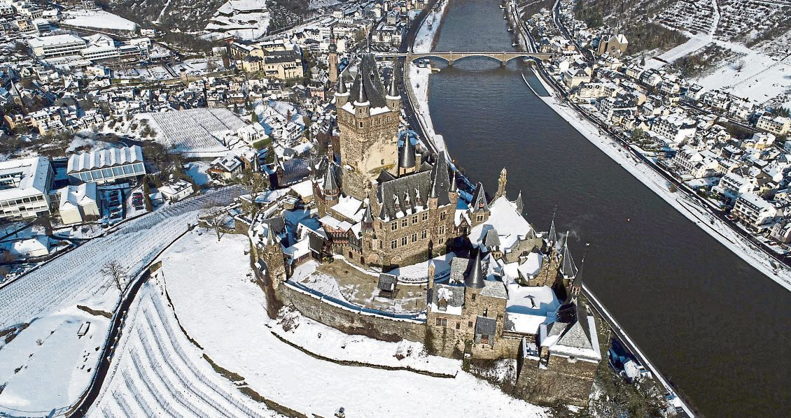 Reichsburg Cochem: Magische Vorweihnachtszeit hoch über der Mosel