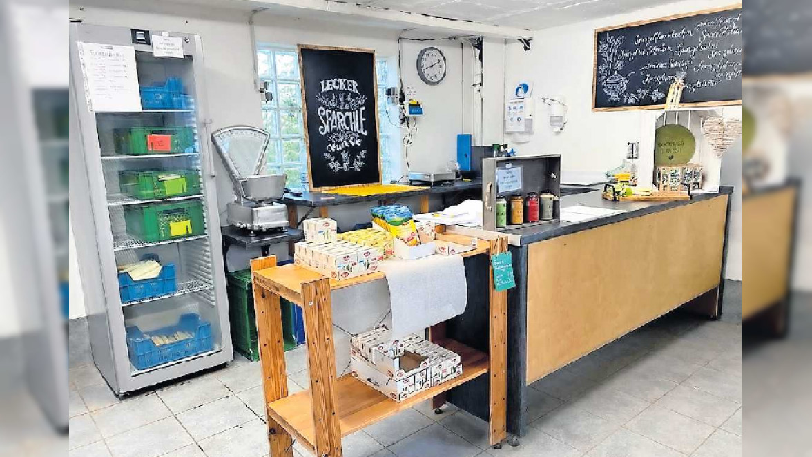 Obst und Gemüse direkt vom Hof - Spargel erntefrisch auf den Teller