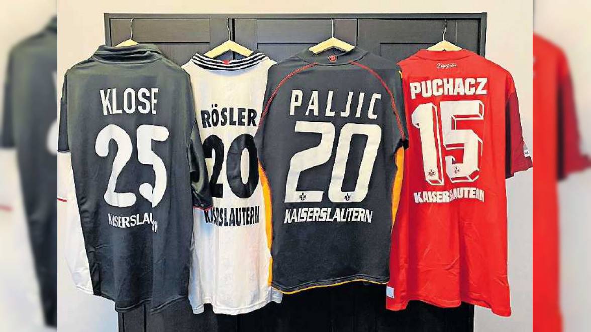 Aufgedruckte Nostalgie bei den Trikots des 1. FC Kaiserslautern