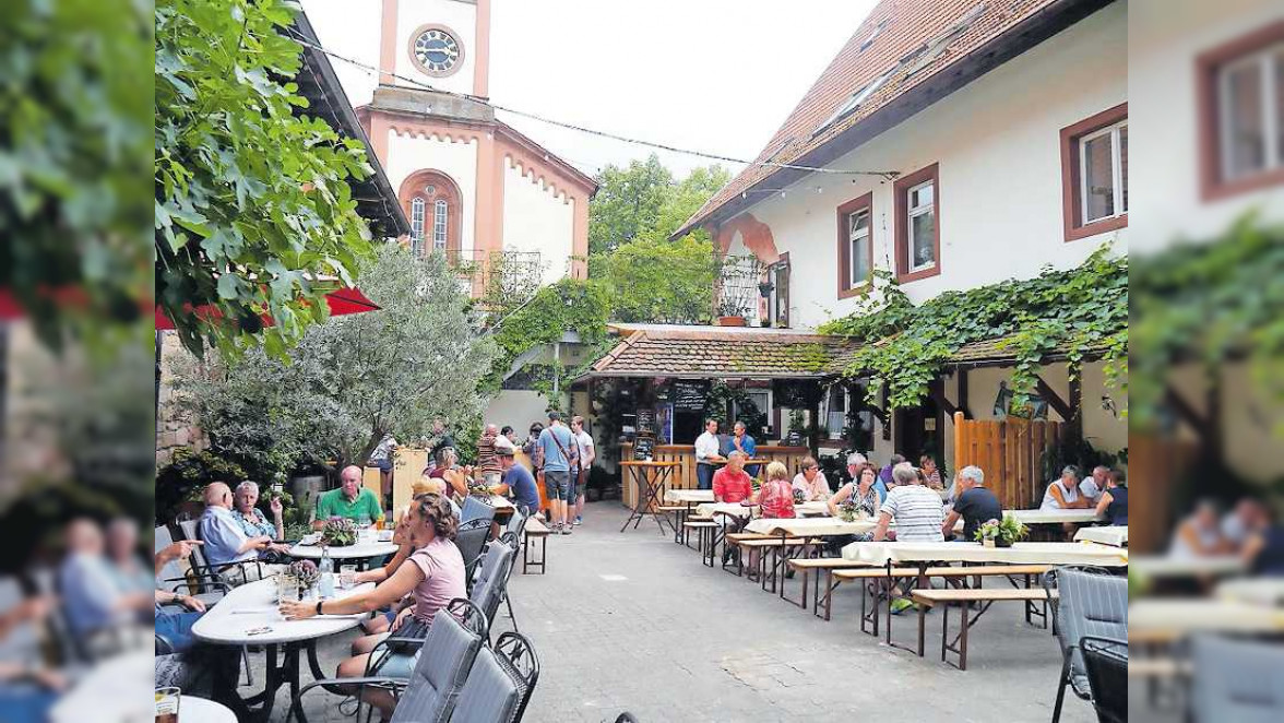 Gastlichkeit und Live-Musik in den Winzerhöfen