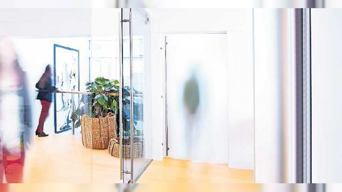 Moderne Innenarchitektur mit Durchblick