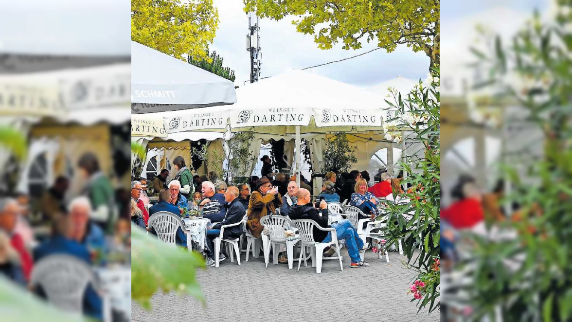 Wurstmarkt: Gemütliche Dorfmitte als Treffpunkt