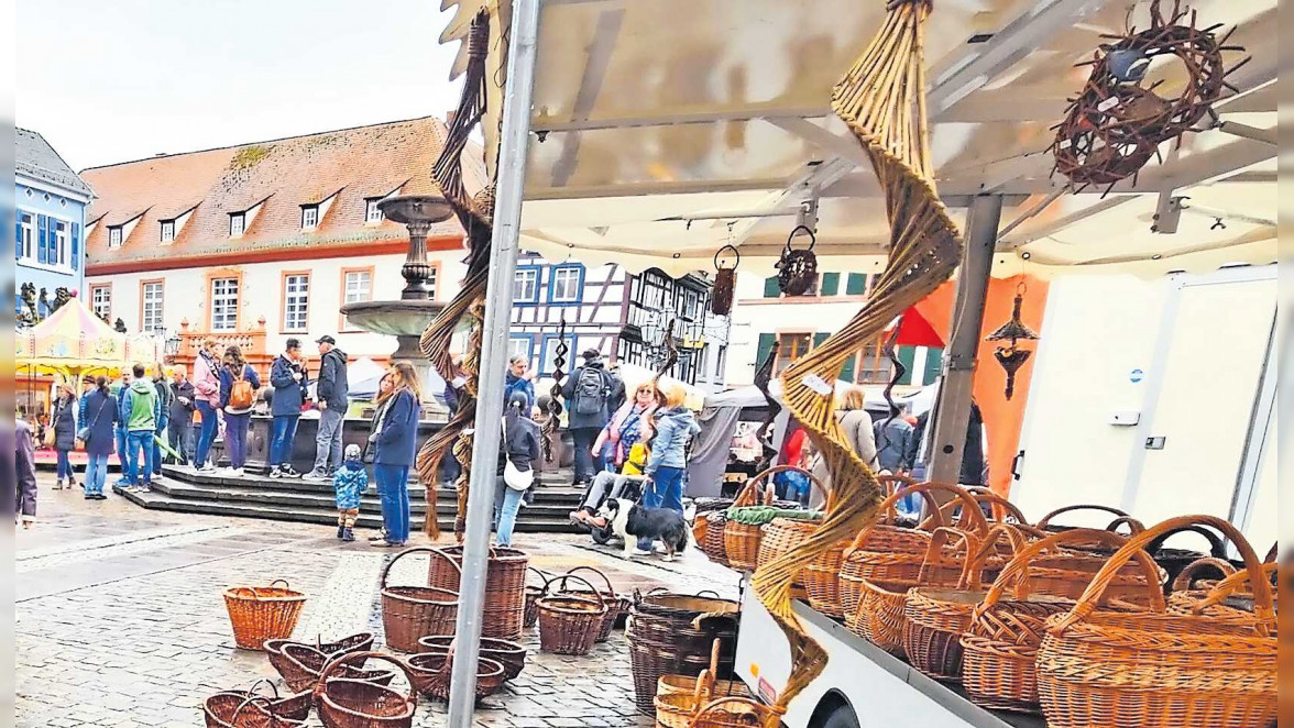 Rosafarbener Glanz im Glas