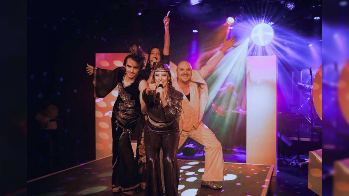 Liebesgeschichten und Musical-Fieber