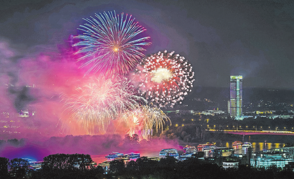 Rhein in Flammen