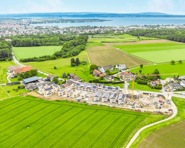 Nachhaltig wohnen in der Morgensonne