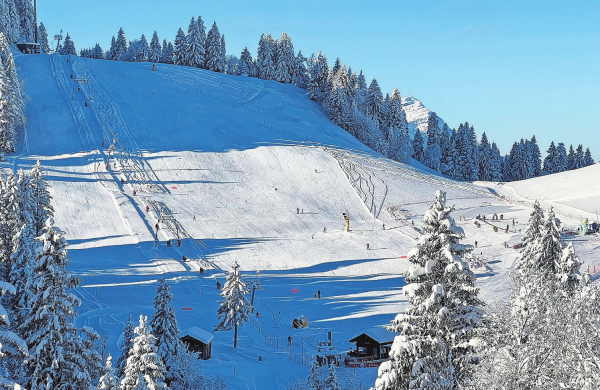 Der Sattel-Hochstuckli ist ein Winterparadies voller Erlebnisse