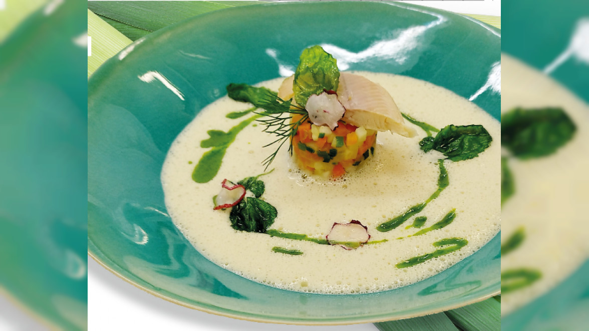Ein Gaumenschmaus: RAHMSUPPE VON DER GERÄUCHERTEN FORELLE - Wolfsburger ...