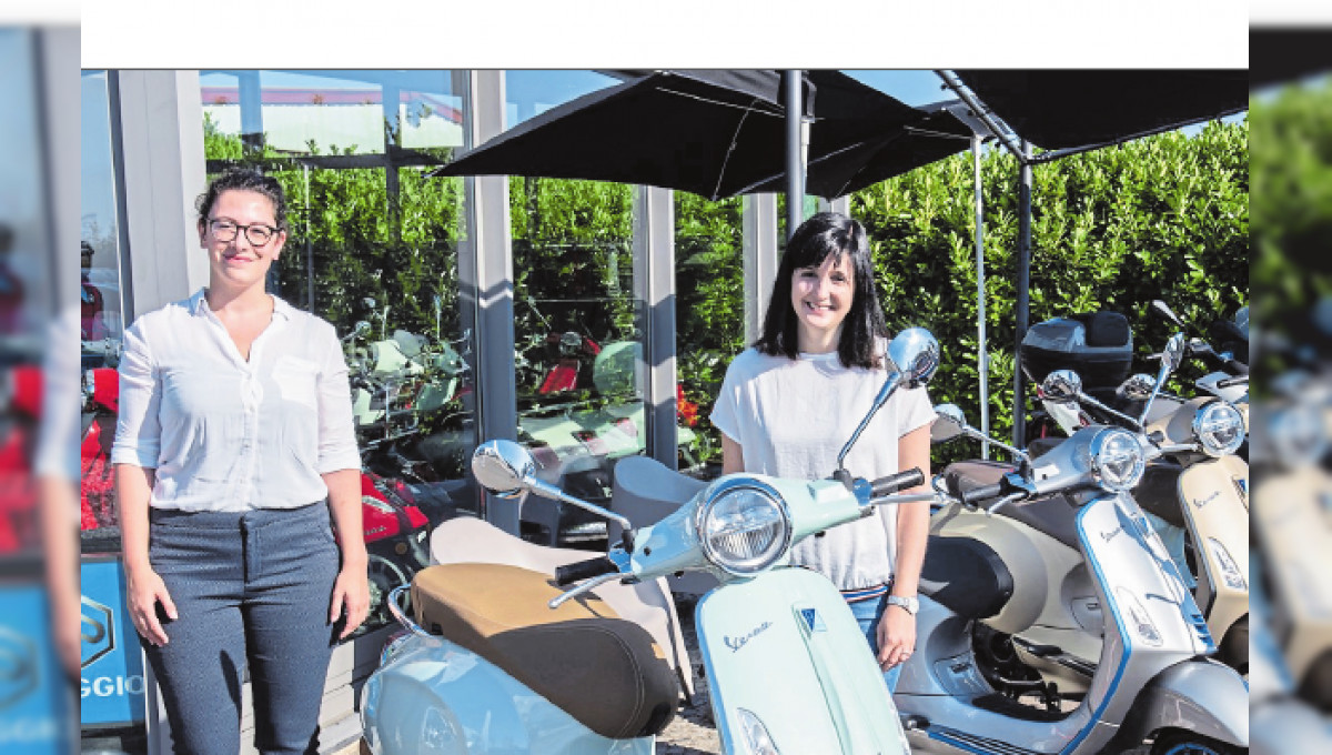 Heureuse gagnante d’une Vespa